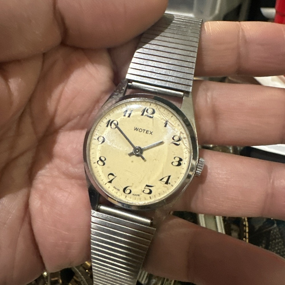 Working Vintage Wotex Swiss Made Manual Wind Mens Watch 34mm Fit 7.5in Rare Runs